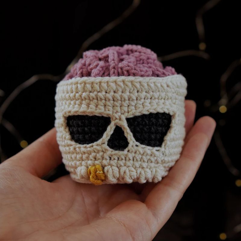 Haunted Skull Crochet Coaster Set – Handcrafted Halloween Table Decor