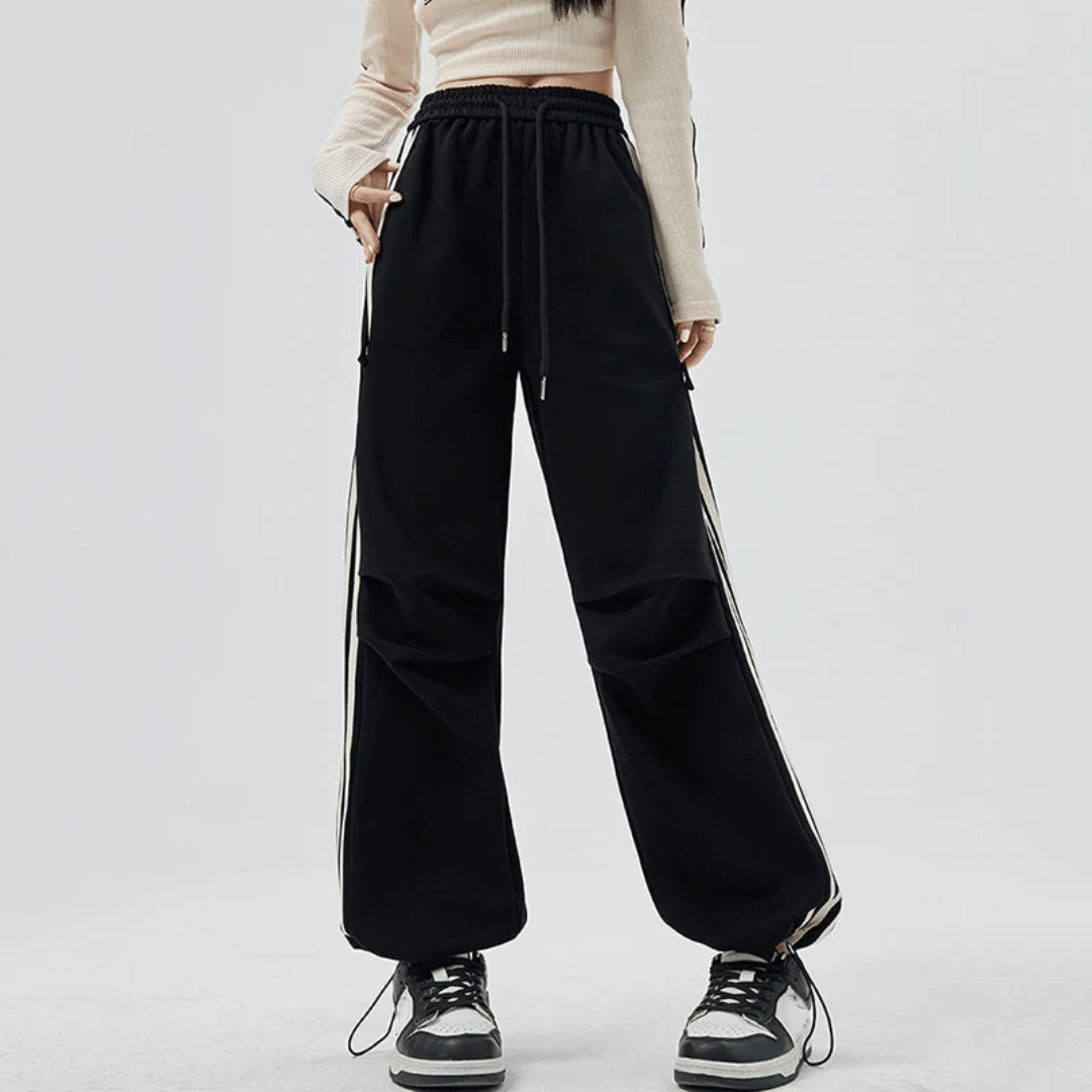 Oversized Pocket Wide-Leg Pants