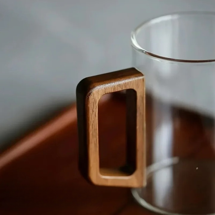 Walden Glass Mugs – Heat-Resistant with Walnut Grip