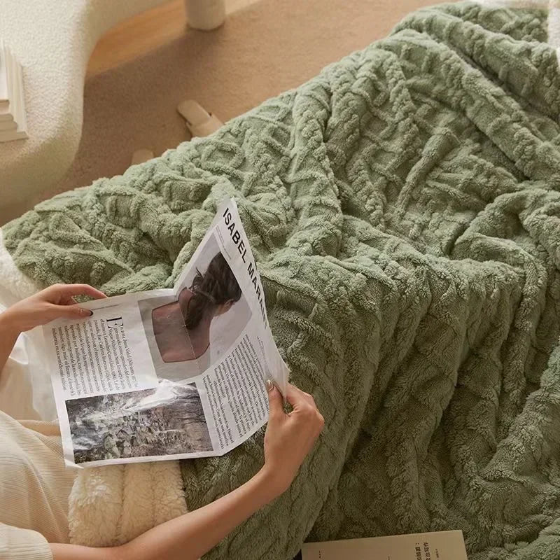 Ultra-Soft Lambswool Fleece Blanket – Thick Winter Bed Throw