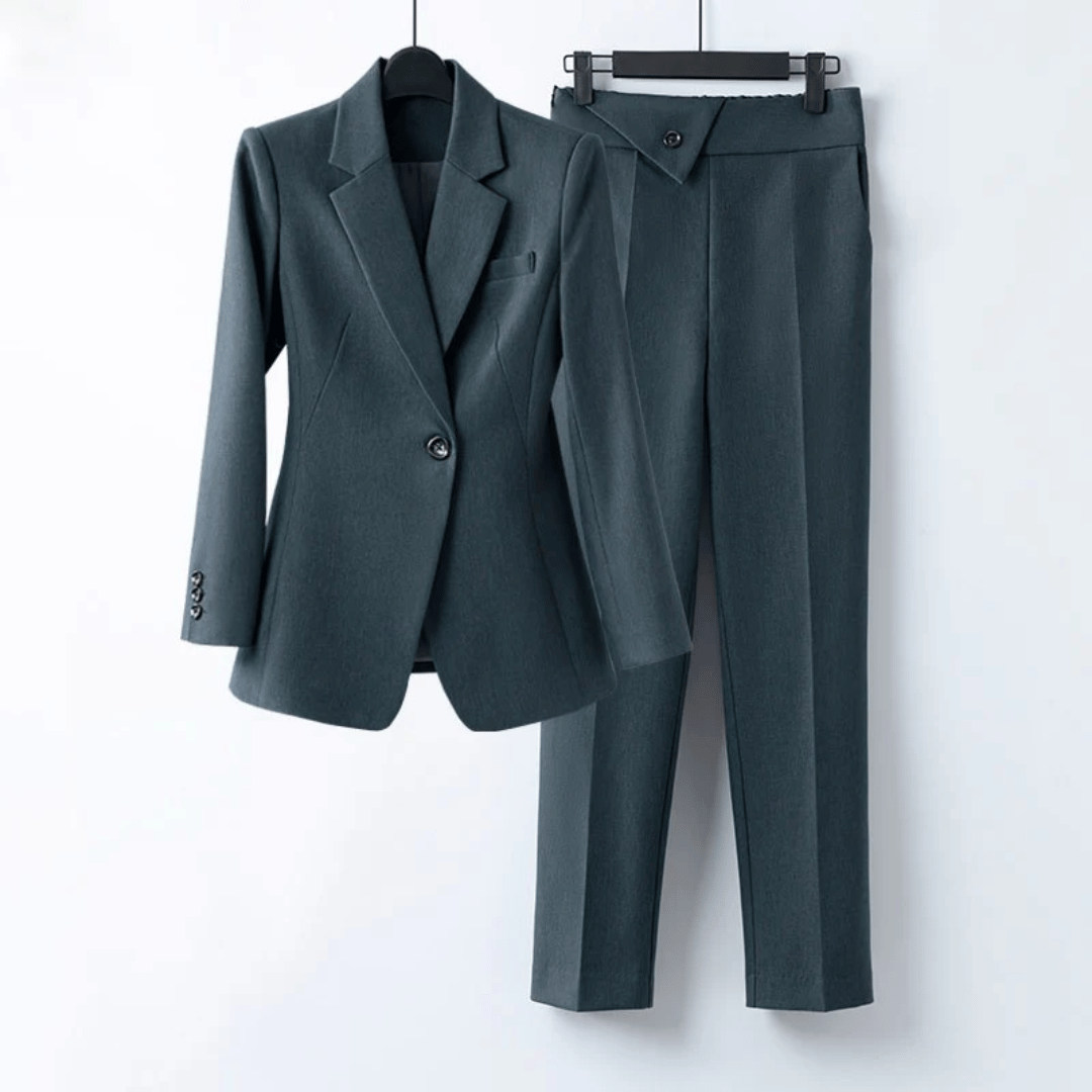 Isolde Modern Blazer Pant Suit