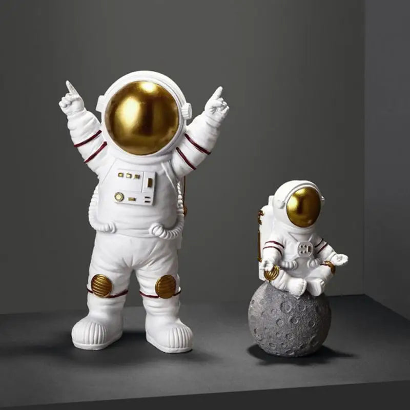Astronaut Resin Desk Figurine – Space Suit Sculpture for Home & Office Decor